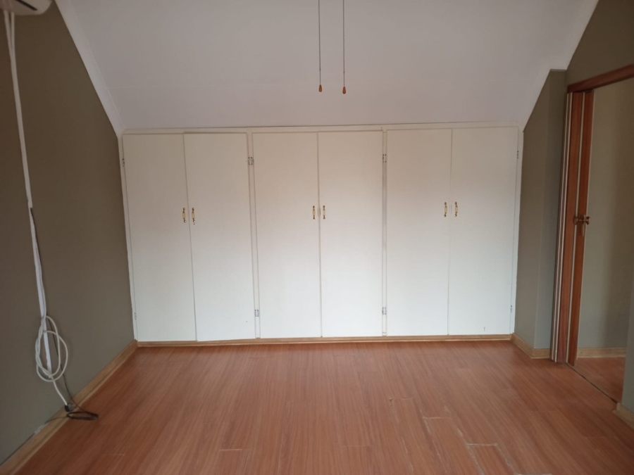 4 Bedroom Property for Sale in Bloemhof North West